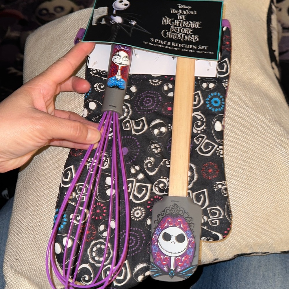 DISNEY NIGHTMARE BEFORE CHRISTMAS KITCHEN SET